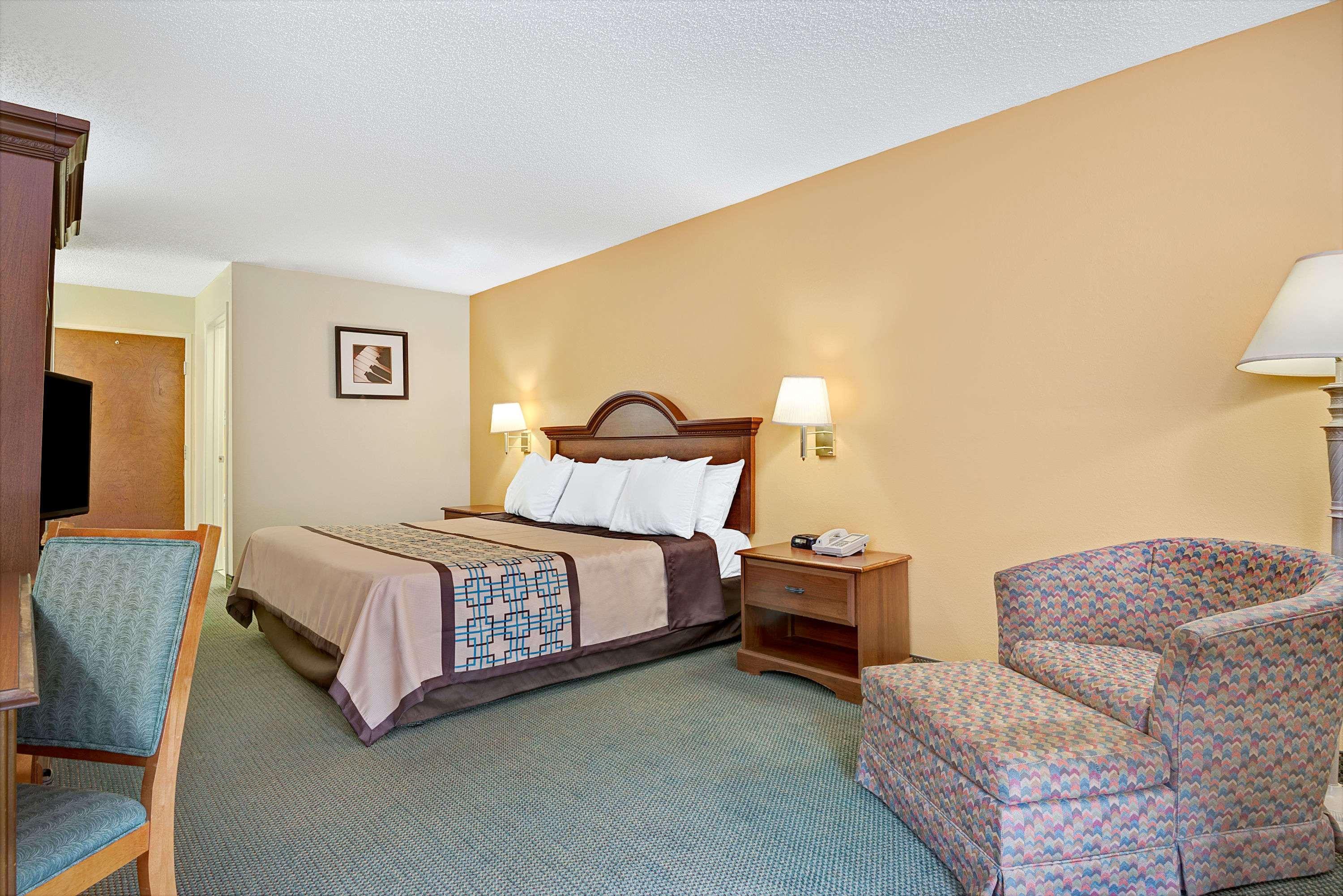Days Inn By Wyndham Burlington East Haw River Kültér fotó