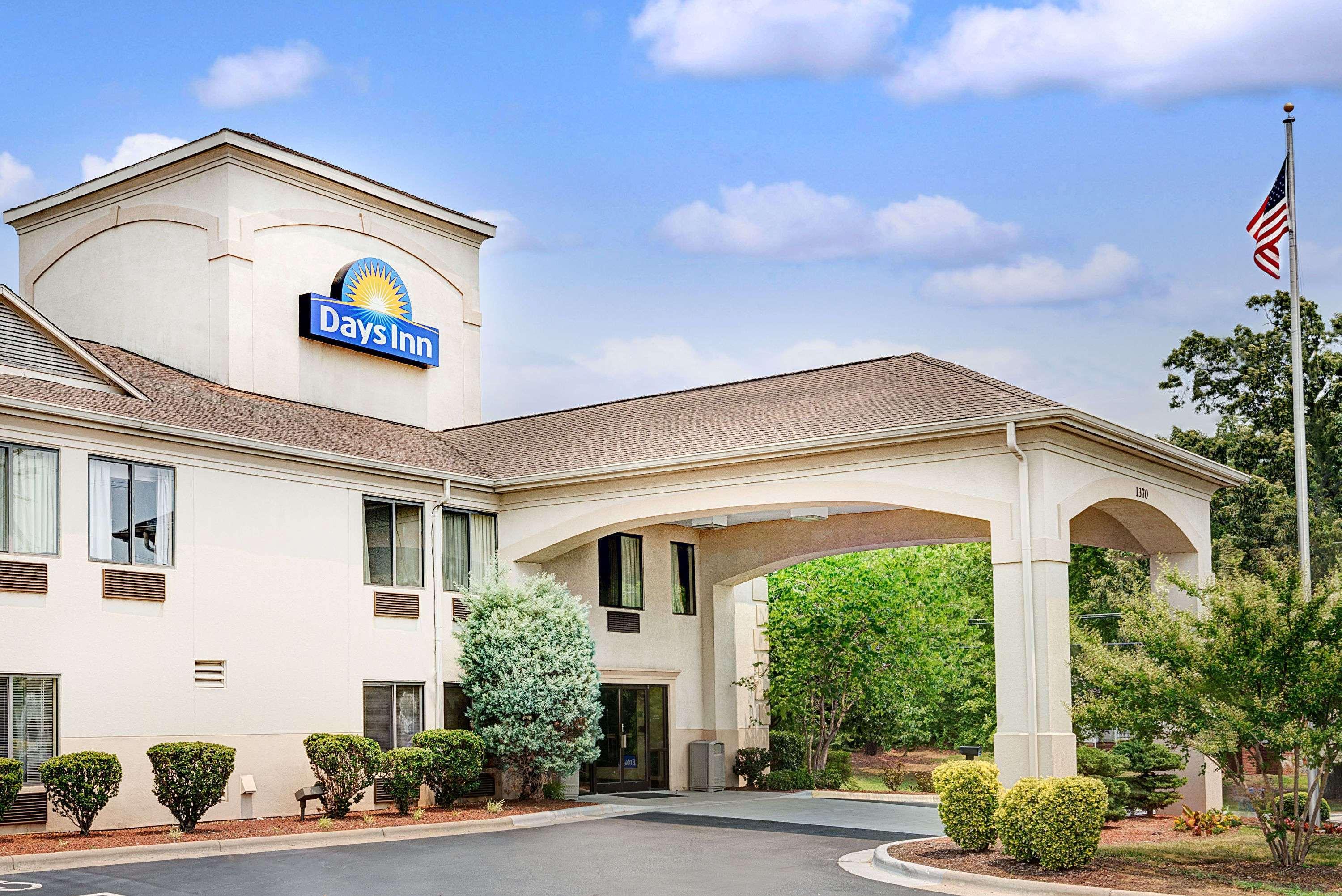 Days Inn By Wyndham Burlington East Haw River Kültér fotó